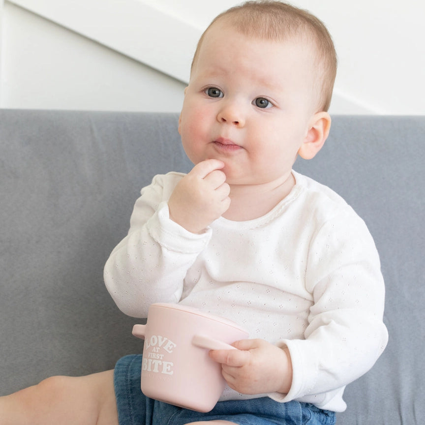 Love At First Bite Happy Snacker